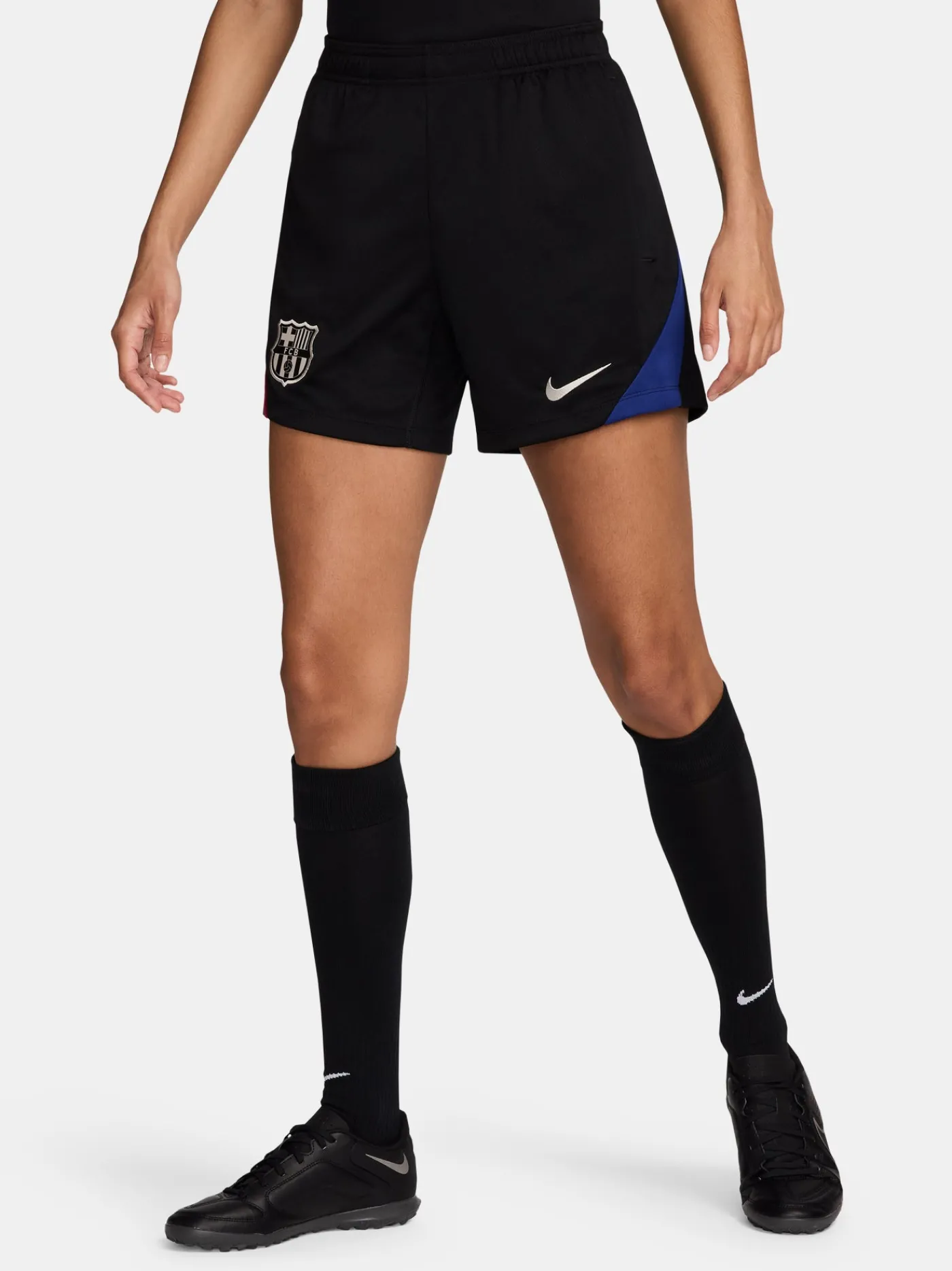 24/25 Schwarze Trainingsshorts – Damen | FC Barcelona Online