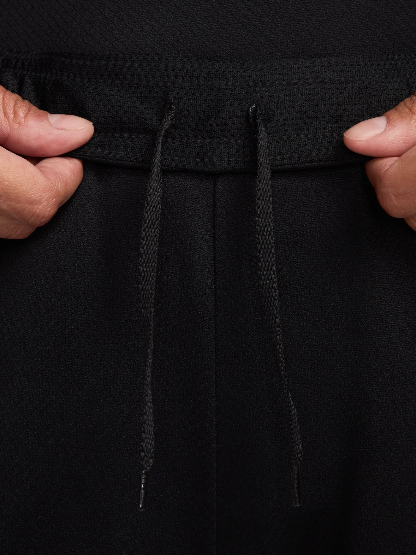 24/25 Schwarze Trainingsshorts – Damen | FC Barcelona Online