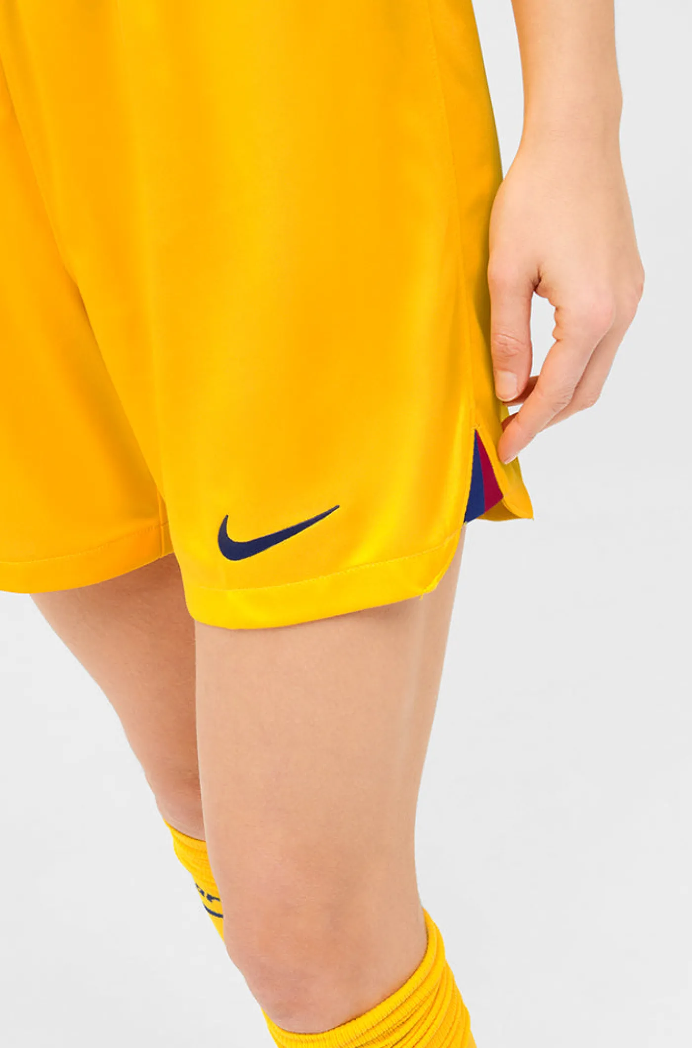 4. Trikot-Shorts 22/23 – Damen | FC Barcelona Outlet