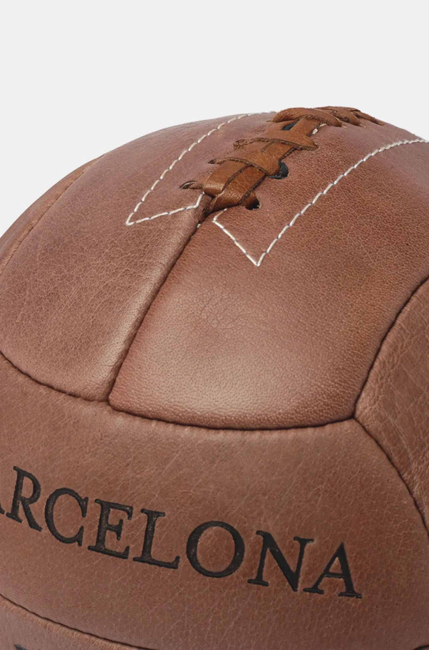 Historischer Ball | FC Barcelona Fashion